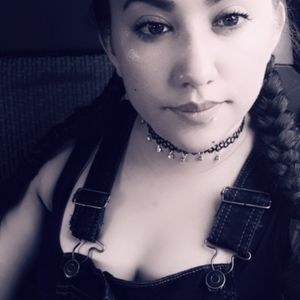 Meet your Posher, Nena